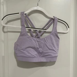 Women’s Lululemon sports bra lavender purple size 6